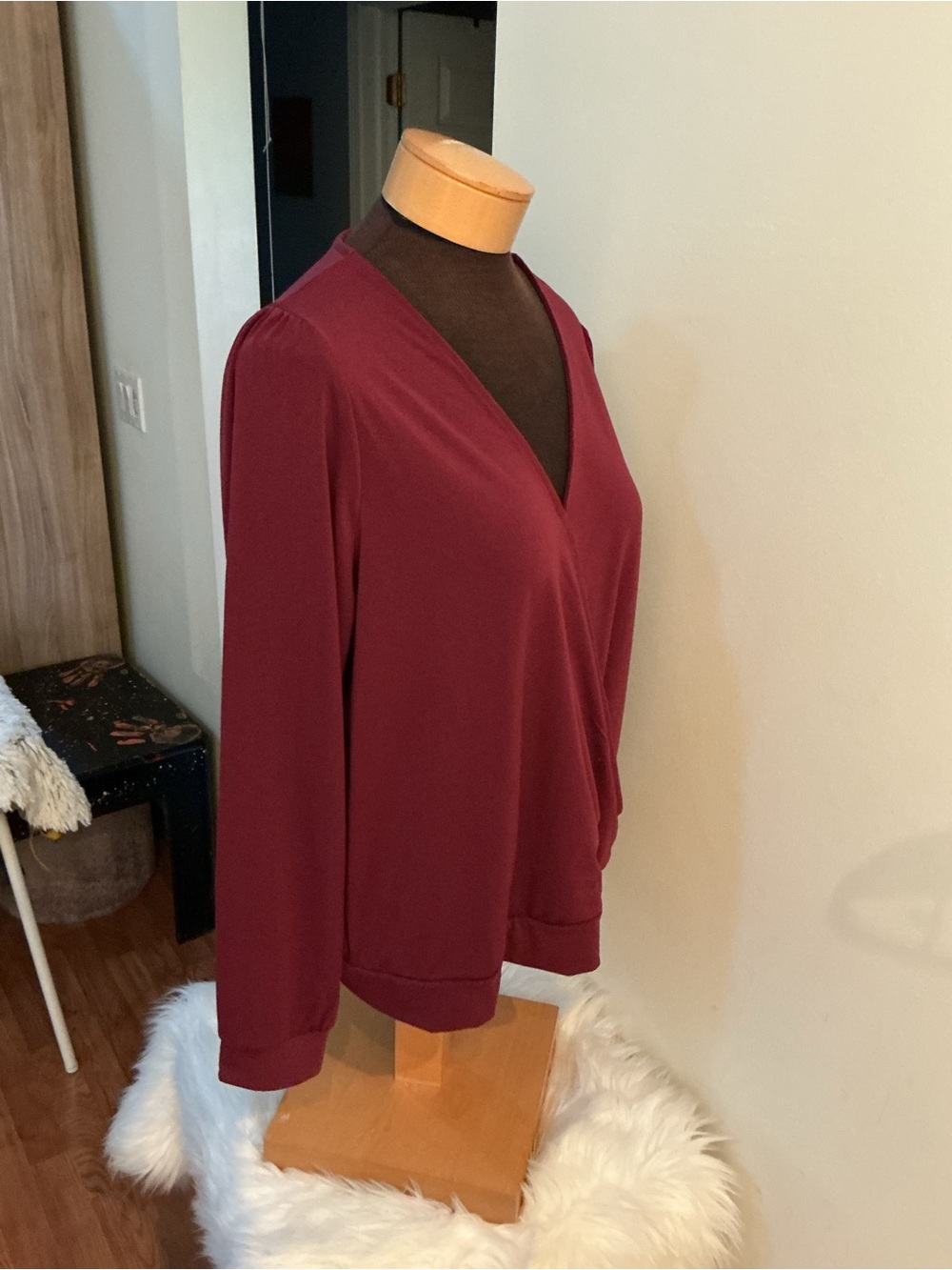 Banana Republic XL Burgundy Surplice Wrap Blouse Long Sleeve NWT - Picture 4 of 15